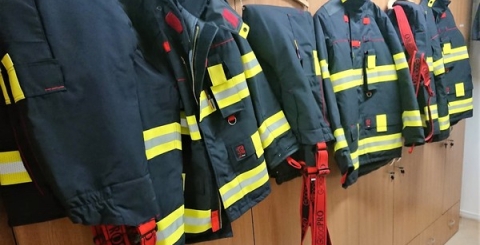 Dobrovolní hasiči z Mařatic dostali nové vysílačky a vícevrstvé zásahové oděvy