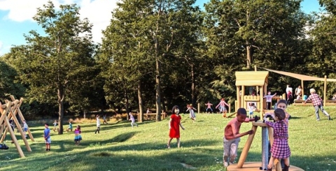 U amfiteátru v Parku Rochus vznikne nová zóna pro děti
