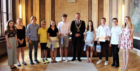 Úspěšní žáci základních škol byli oceněni starostou města